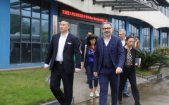 熱烈歡迎意大利圭迪佐洛市市長(zhǎng)一行蒞臨我司參觀！